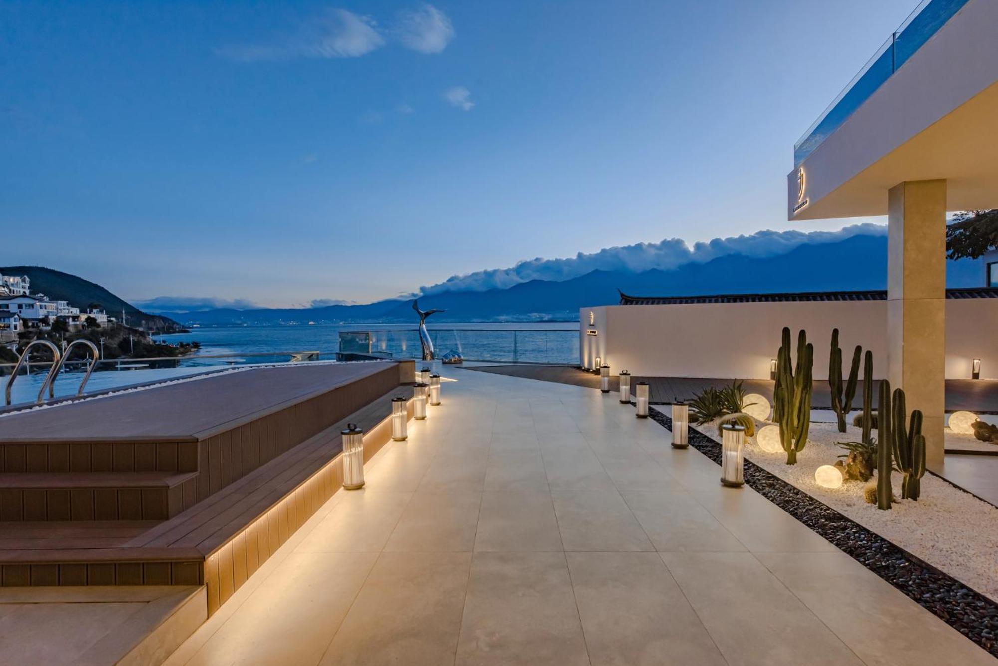 Dali Oriental Seaview Hotel -Dali Erhai Exterior photo