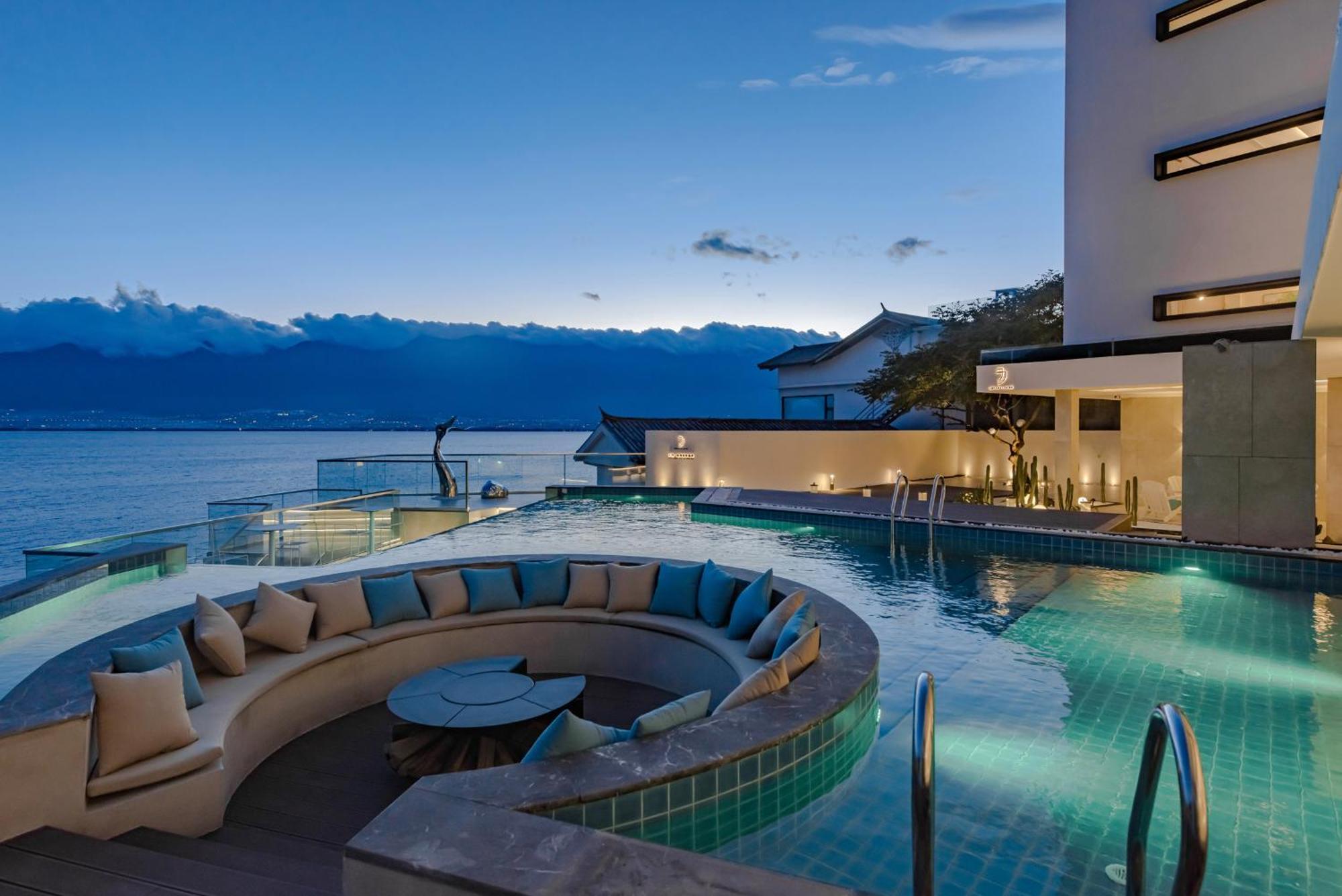 Dali Oriental Seaview Hotel -Dali Erhai Exterior photo